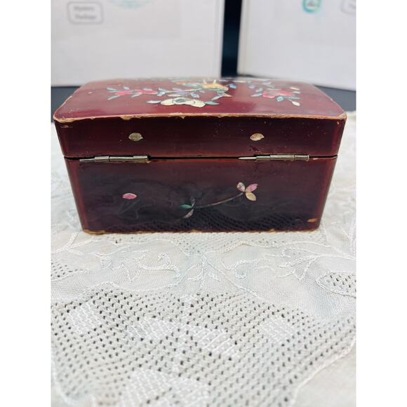 Lacquerware Mother of Pearl Inlay Box Peacock Latch 5” X 2.5” - Picture 7 of 14